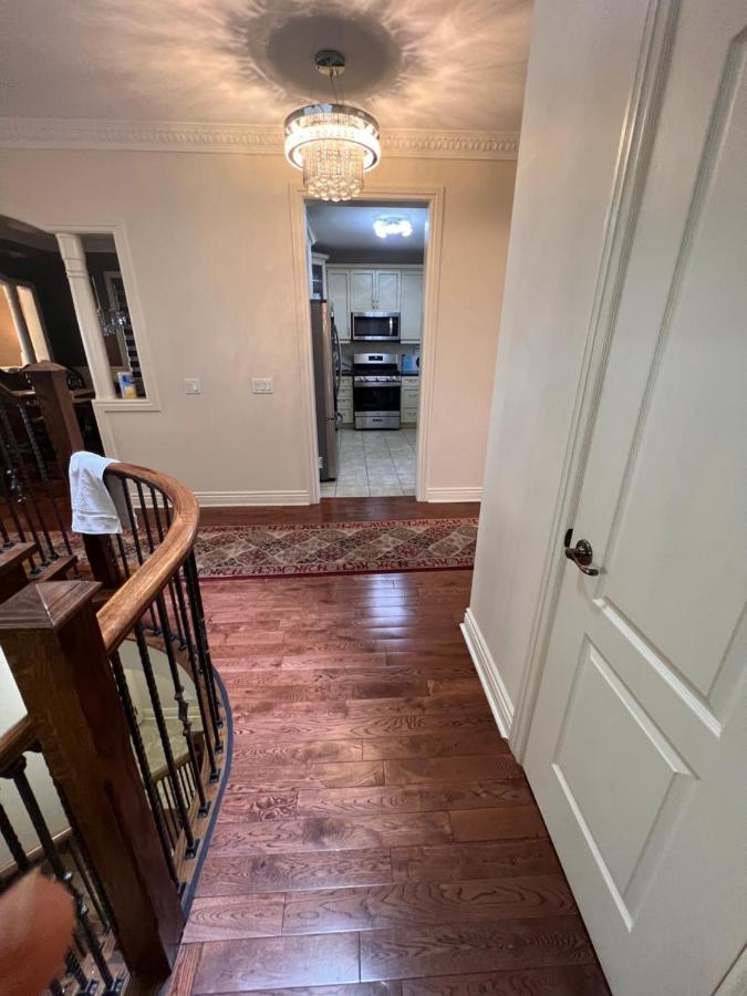 Spacious Detached In Brampton Eksteriør billede